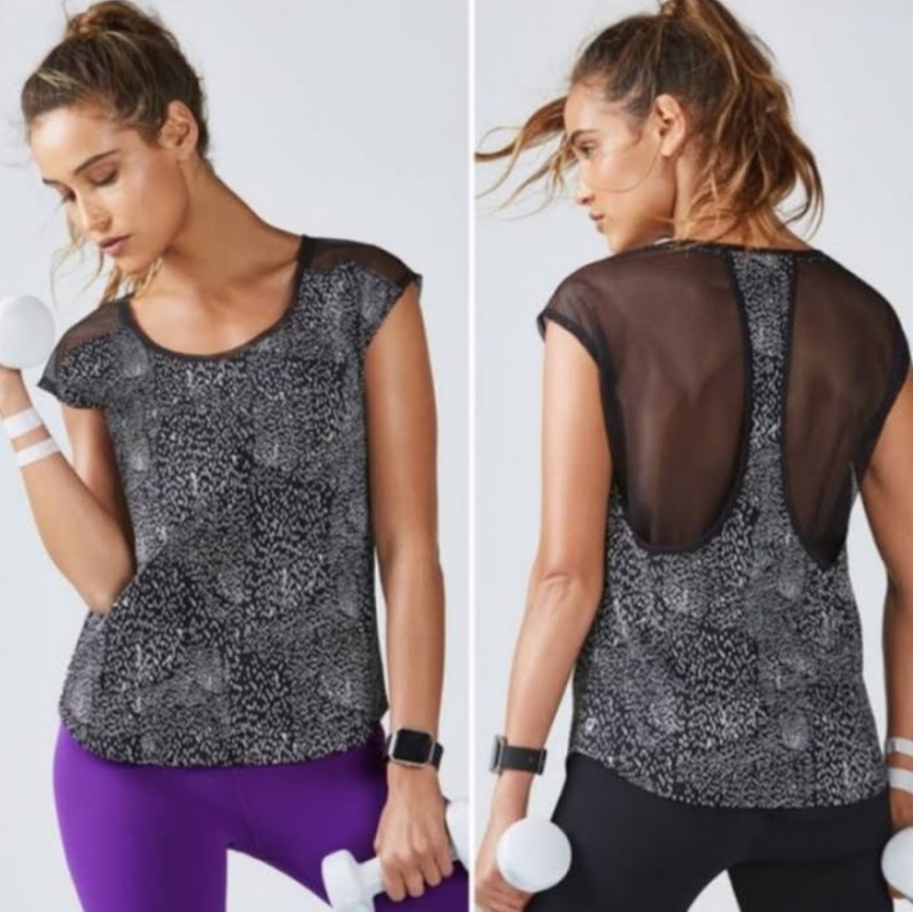Fabletics black and white Vanessa athletic top